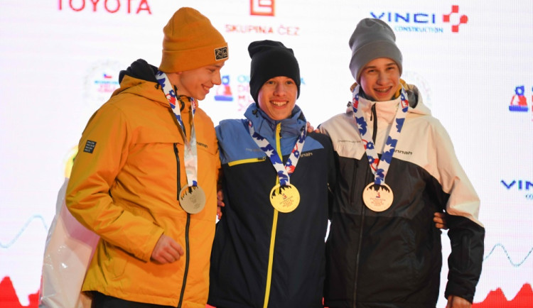 Vladimír Srb (uprostřed).