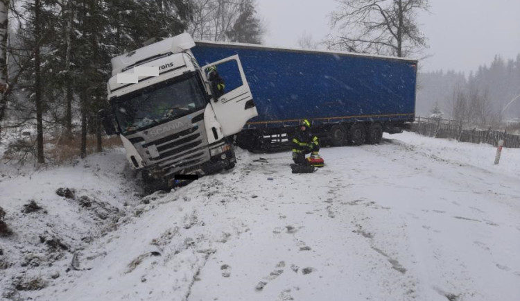 Dopravní nehoda u obce Údavy 