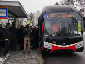 Nová trolejbusová trať do Bedřichova a průmyslové zóny slavnostně zprovozněna. Nové jízdní řády jsou platné od středy
