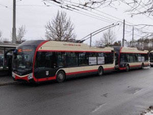 Nová trolejbusová trať do Bedřichova a průmyslové zóny slavnostně zprovozněna. Nové jízdní řády jsou platné od středy