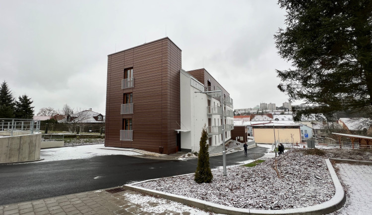 Ve Velkém Meziříčí je z internátu dům pro seniory, zamluvených je všech 30 bytů