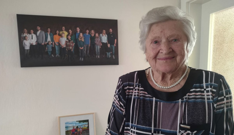 Josefa Šánová pracovala celý život jako učitelka. Loni v říjnu oslavila sté narozeniny.