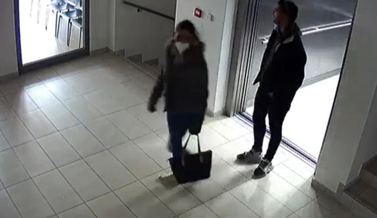 Zloději v Brně chtěli vyloupit zubaře. Nečekali, že někdo dělá přesčas