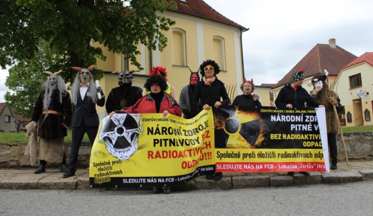 Ilustrační foto z protestní akce aktivistů v lokalitě Hrádek v roce 2019