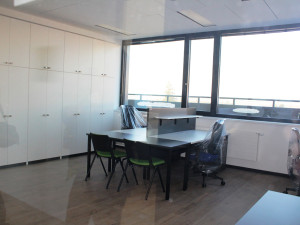 Zasedačka Javořice, 350 oken, spisovna s volanty. Koukněte na interiér nové budovy pro úředníky