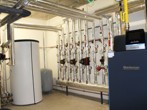 Zasedačka Javořice, 350 oken, spisovna s volanty. Koukněte na interiér nové budovy pro úředníky