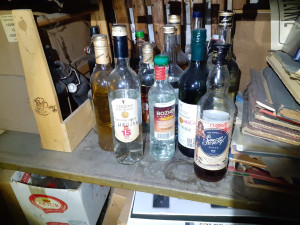 VIDEO: Celníci na D1 zastavili Bulhara, který pašoval cigarety. Dále našli 40 litrů neznačeného alkoholu