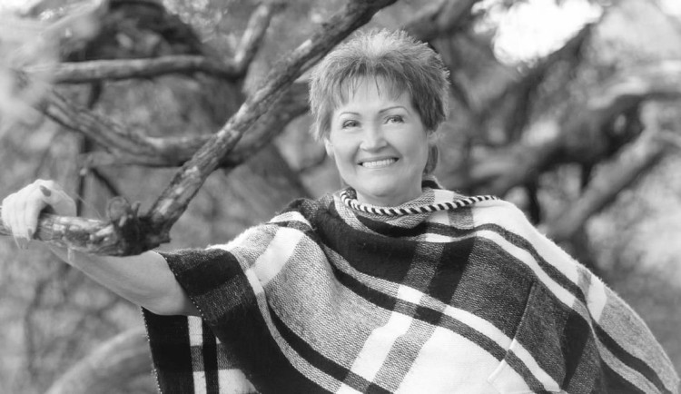 Ve věku 83 let zemřela novinářka a bývalá poslankyně Jana Lorencová. Ocenil ji i bývalý prezident Zeman