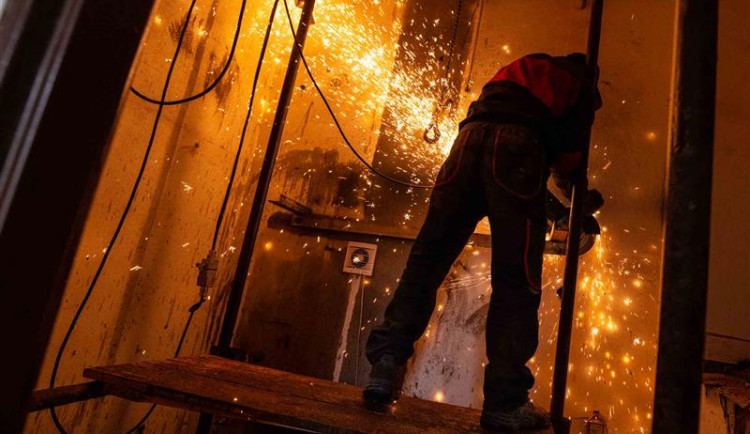 Práce na novém výtahu na jihlavském magistrátu jdou podle plánu. Možná se zpřístupní i v předstihu