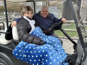 Zážitky a optimismus až do konce. Sanitka přání splnila sen Jarce, klientce paliativní péče v Pelhřimově