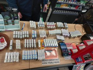 FOTO: Celníci z Vysočiny zajistili skoro 25 tisíc cigaret bez platné tabákové nálepky. Nejvíc ze všech úřadů