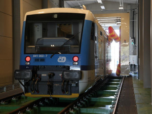 V Havlíčkově Brodě otevřeli moderní myčku na kolejová vozidla. Stála přes 80 milionů a je ekologicky nenáročná