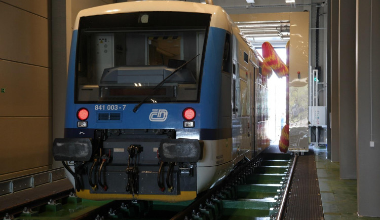 V Havlíčkově Brodě otevřeli novou myčku na kolejová vozidla. Stála přes 80 milionů a je ekologicky nenáročná