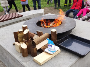 Na Skalce se jedlo, pilo, hodovalo. Jihlava slavnostně otevřela griloviště pro veřejnost, má vydržet aspoň dvacet let