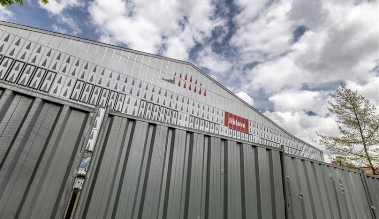 Oplocení ve Smetanových sadech, za kterým budou od příštího týdne pracovat archeologové