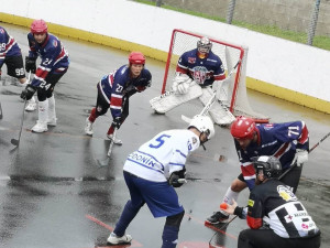 Jihlavské derby se v hokejbalovém finále konat nebude. Flyers vypadli se Sudoměřicemi, SK čeká rozhodující zápas