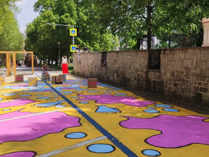 Místo parkoviště barevná promenáda. Festival Landscape na týden proměnil ulici Jana Masaryka