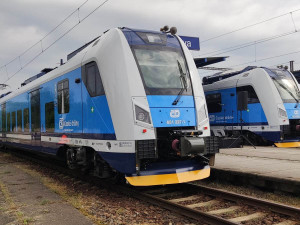 VIDEO: Moderna a komfort. Vysočinu budou brázdit nové vlaky, v pátek se do provozu předaly jednotky RegioPanter