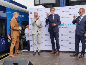 Moderna a komfort. Vysočinu budou brázdit nové vlaky, v pátek se do provozu předaly jednotky RegioPanter