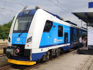 Moderna a komfort. Vysočinu budou brázdit nové vlaky, v pátek se do provozu předaly jednotky RegioPanter