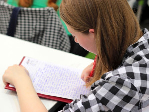 Průzkum: Studenti potřebují devět tisíc korun měsíčně. Polovina nákladů je na bydlení