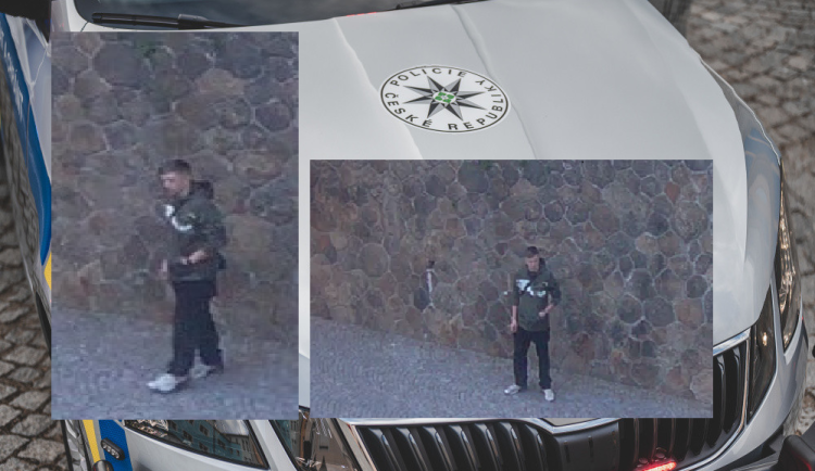 Vandal posprejoval kamennou zeď v Havlíčkově Brodě. Nevíte, kdo je muž na fotkách?