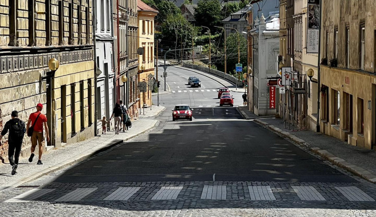V pondělí začnou dopravní těžkosti. Od Cityparku se na náměstí nedostaneme, vjezd do centra pouze Křížovou ulicí 