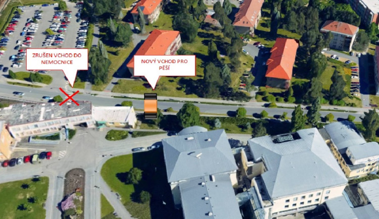 Vchod pro pěší, zdroj: Nemocnice Nové Město na Moravě