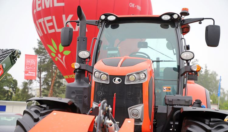 Země živitelka láká na nejsilnější traktor i největšího osla. Vyhrajte vstupenky a užijte si živitelku zadarmo