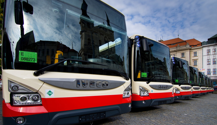 Jihlava testuje na dvou autobusech MHD plyn ze zemědělské bioplynové stanice