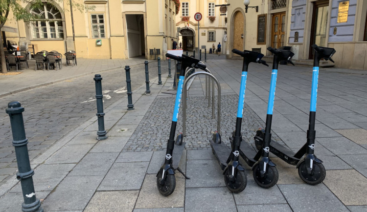 Na Vysočině podle záchranářů přibývají úrazy jezdců na elektrokoloběžkách