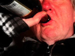 Vyléčení alkoholismu napoprvé je výjimečné. Léčbu komplikuje nedostatek léku antabus