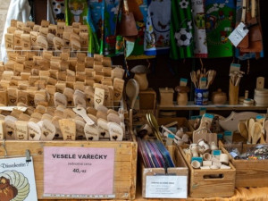 Kontroly stánkového prodeje - dřevěné nádobí