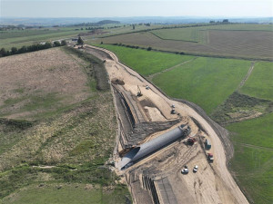 Od pondělí bez omezení. Řidiči na obchvatu Jihlavy naplno otestují dva nové kruhové objezdy