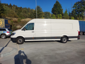 Bělorus převážel přes Vysočinu 33 migrantů. Vezl je v nelidských podmínkách, hrozí mu osmileté vězení