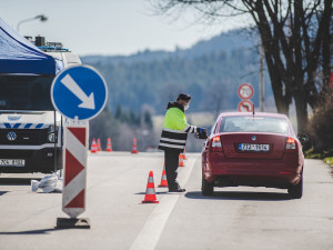 Česko kvůli migraci ode dneška zavedlo namátkové kontroly na hranicích se Slovenskem