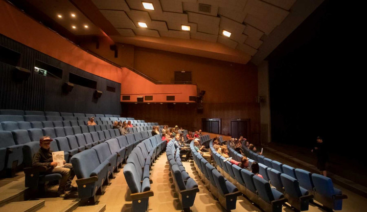 V jabloneckém Kině 70 v radnici se návštěvníci dočkají nového baru