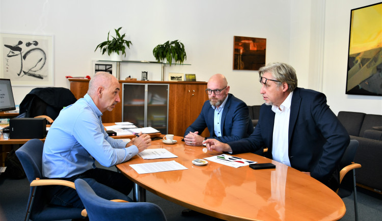 Jihočeský kraj otevře tři technická lycea. Představil web pro studenty i školy