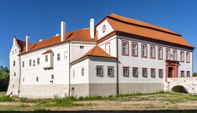 Zámek Červená Řečice