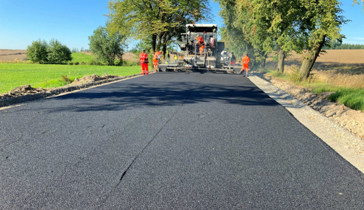 U Ždírce nad Doubravou bude silnice průjezdná od pondělí. Rekonstrukce vyšla na více než 129 milionů 