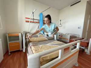 FOTO: Jihlavská chirurgie má nový vylepšený pokoj. Využijí ho hlavně pacienti s proleženinami