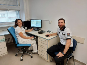 Dálniční policisté z Velkého Beranova hromadně darovali krev. Pro osm z nich to byla premiéra