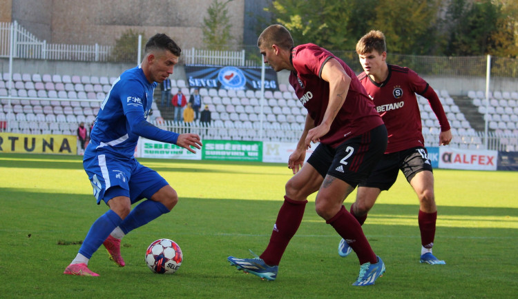 Táborsko přezimuje na třetím místě. Rezerva Dynama ukončila podzim remízou