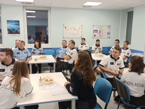FOTO: Jsou krátce u policie a v pelhřimovské nemocnici už stihli hromadně darovat krev