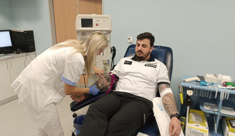 Jsou krátce u policie a v pelhřimovské nemocnici už stihli hromadně darovat krev