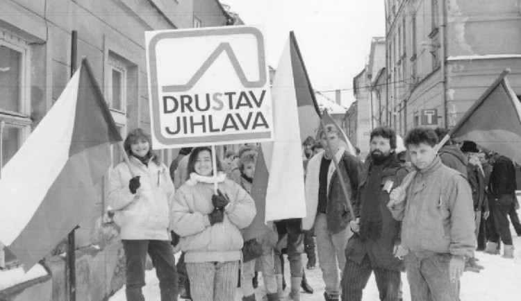 17. listopad 1989 v centru Jihlavy