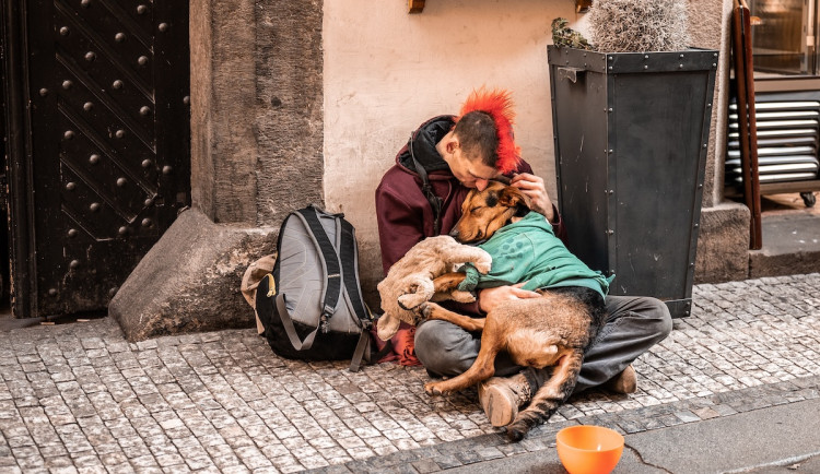 Praha tuto zimu poskytne lidem bez domova přes šest set lůžek