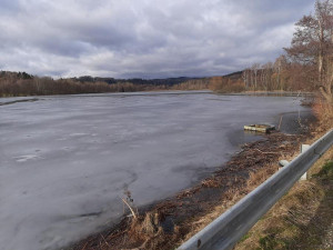 Podemletá komunikace III/40614 v katastru Mrákotína