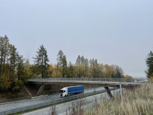 Demolice dálničního mostu na Jihlavsku se posouvá na jaro. ŘSD nás neinformovalo, je to neprofesionální, zní z Řehořova