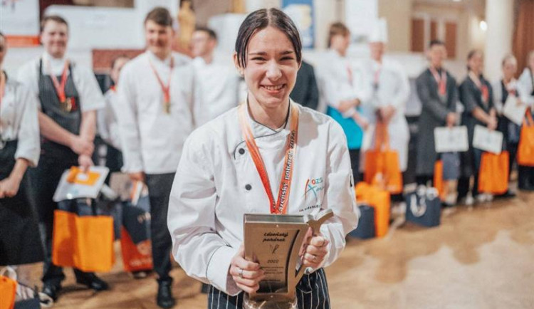 Talent jménem Kristýna Zajícová. Studentka jihlavské školy v kuchařské soutěži ve Varech neměla konkurenci